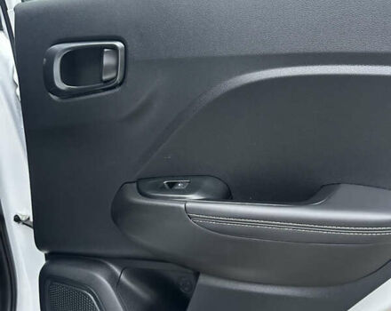 Белый Хендай Venue, объемом двигателя 1.59 л и пробегом 49 тыс. км за 19500 $, фото 15 на Automoto.ua