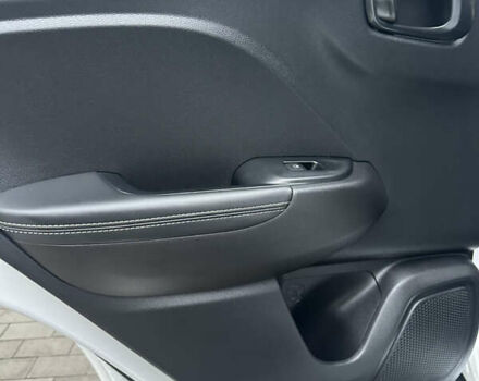 Белый Хендай Venue, объемом двигателя 1.59 л и пробегом 49 тыс. км за 19500 $, фото 18 на Automoto.ua