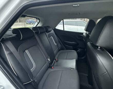 Белый Хендай Venue, объемом двигателя 1.59 л и пробегом 49 тыс. км за 19500 $, фото 16 на Automoto.ua