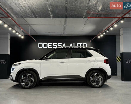 Белый Хендай Venue, объемом двигателя 1.6 л и пробегом 7 тыс. км за 22500 $, фото 8 на Automoto.ua