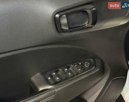 Белый Хендай Venue, объемом двигателя 1.6 л и пробегом 7 тыс. км за 22500 $, фото 20 на Automoto.ua