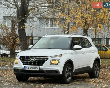 Белый Хендай Venue, объемом двигателя 1.59 л и пробегом 145 тыс. км за 15300 $, фото 1 на Automoto.ua