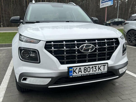 Білий Хендай Venue, об'ємом двигуна 1.59 л та пробігом 49 тис. км за 19500 $, фото 1 на Automoto.ua