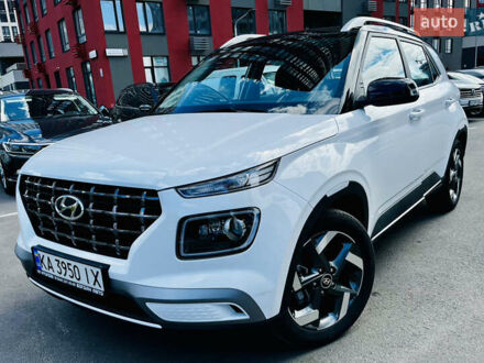 Хендай Venue 2023 в Киеве на Automoto.ua Белый Хендай Venue, объемом двигателя 1.59 л и пробегом 13 тыс. км за 20900 $, фото 1 на Automoto.ua