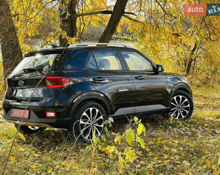 Черный Хендай Venue, объемом двигателя 1.59 л и пробегом 147 тыс. км за 14500 $, фото 11 на Automoto.ua