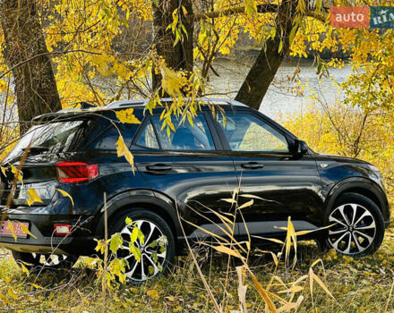 Черный Хендай Venue, объемом двигателя 1.59 л и пробегом 147 тыс. км за 14500 $, фото 3 на Automoto.ua