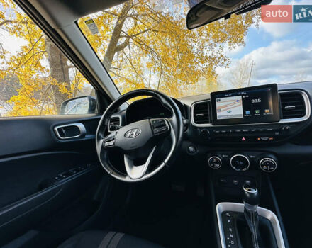Черный Хендай Venue, объемом двигателя 1.59 л и пробегом 147 тыс. км за 14500 $, фото 16 на Automoto.ua
