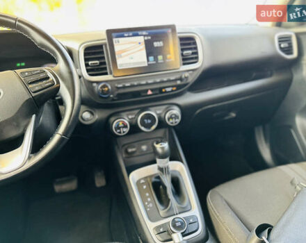 Черный Хендай Venue, объемом двигателя 1.59 л и пробегом 147 тыс. км за 14500 $, фото 20 на Automoto.ua