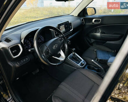 Черный Хендай Venue, объемом двигателя 1.59 л и пробегом 147 тыс. км за 14500 $, фото 13 на Automoto.ua