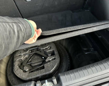 Черный Хендай Venue, объемом двигателя 1.59 л и пробегом 147 тыс. км за 14500 $, фото 24 на Automoto.ua