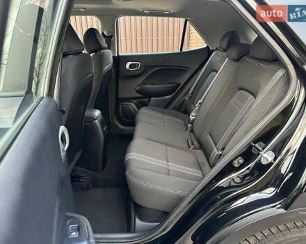 Черный Хендай Venue, объемом двигателя 1.59 л и пробегом 133 тыс. км за 14600 $, фото 47 на Automoto.ua