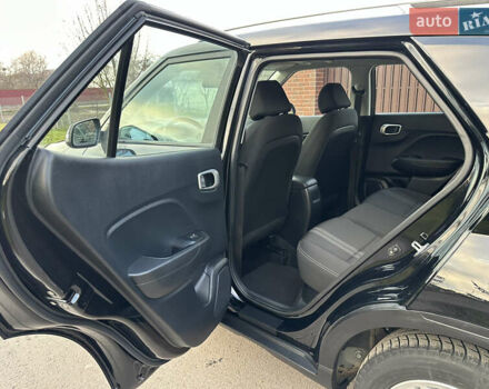 Черный Хендай Venue, объемом двигателя 1.59 л и пробегом 133 тыс. км за 14600 $, фото 46 на Automoto.ua