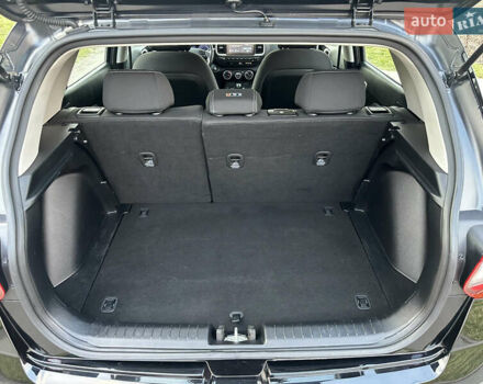 Черный Хендай Venue, объемом двигателя 1.59 л и пробегом 133 тыс. км за 14600 $, фото 54 на Automoto.ua