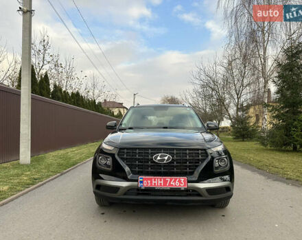 Черный Хендай Venue, объемом двигателя 1.59 л и пробегом 133 тыс. км за 14600 $, фото 1 на Automoto.ua