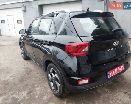 Черный Хендай Venue, объемом двигателя 1.6 л и пробегом 40 тыс. км за 11699 $, фото 5 на Automoto.ua