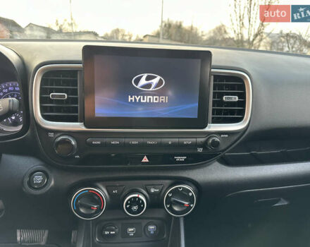 Черный Хендай Venue, объемом двигателя 1.59 л и пробегом 133 тыс. км за 14600 $, фото 37 на Automoto.ua