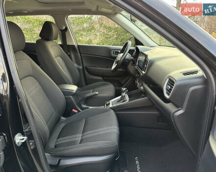 Черный Хендай Venue, объемом двигателя 1.59 л и пробегом 133 тыс. км за 14600 $, фото 41 на Automoto.ua