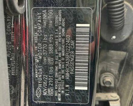 Черный Хендай Venue, объемом двигателя 1.6 л и пробегом 72 тыс. км за 10100 $, фото 24 на Automoto.ua