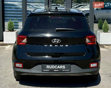 Черный Хендай Venue, объемом двигателя 1.6 л и пробегом 56 тыс. км за 12900 $, фото 4 на Automoto.ua
