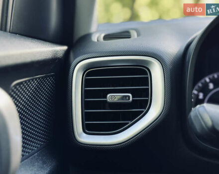 Черный Хендай Venue, объемом двигателя 1.6 л и пробегом 56 тыс. км за 12900 $, фото 67 на Automoto.ua