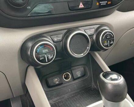 Чорний Хендай Venue, об'ємом двигуна 1.6 л та пробігом 72 тис. км за 10100 $, фото 15 на Automoto.ua