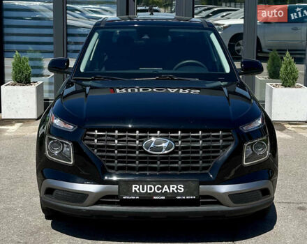 Черный Хендай Venue, объемом двигателя 1.6 л и пробегом 56 тыс. км за 12900 $, фото 1 на Automoto.ua