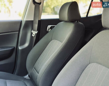 Черный Хендай Venue, объемом двигателя 1.6 л и пробегом 56 тыс. км за 12900 $, фото 42 на Automoto.ua