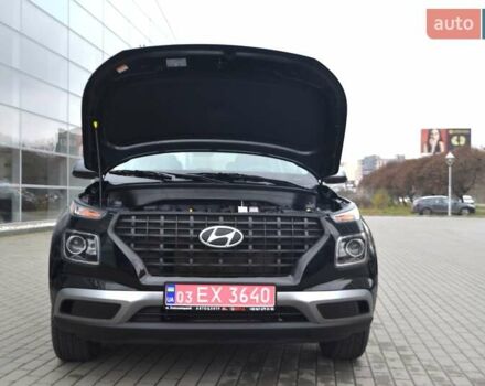 Чорний Хендай Venue, об'ємом двигуна 1.59 л та пробігом 10 тис. км за 18700 $, фото 129 на Automoto.ua
