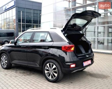 Чорний Хендай Venue, об'ємом двигуна 1.59 л та пробігом 10 тис. км за 18700 $, фото 120 на Automoto.ua