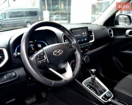 Чорний Хендай Venue, об'ємом двигуна 1.59 л та пробігом 10 тис. км за 18700 $, фото 46 на Automoto.ua