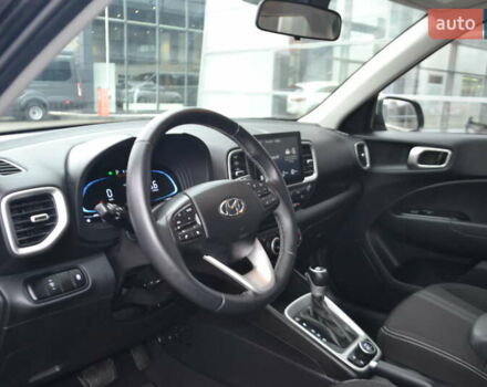 Чорний Хендай Venue, об'ємом двигуна 1.59 л та пробігом 10 тис. км за 18700 $, фото 82 на Automoto.ua