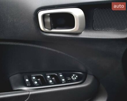 Чорний Хендай Venue, об'ємом двигуна 1.59 л та пробігом 10 тис. км за 18700 $, фото 38 на Automoto.ua