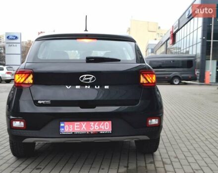 Чорний Хендай Venue, об'ємом двигуна 1.59 л та пробігом 10 тис. км за 18700 $, фото 118 на Automoto.ua