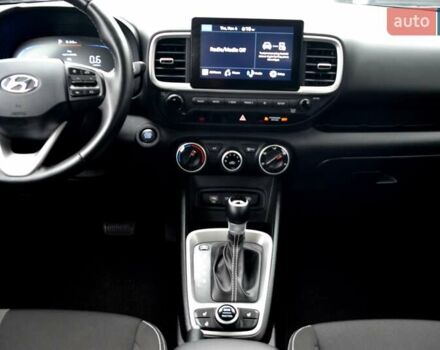 Чорний Хендай Venue, об'ємом двигуна 1.59 л та пробігом 10 тис. км за 18700 $, фото 69 на Automoto.ua