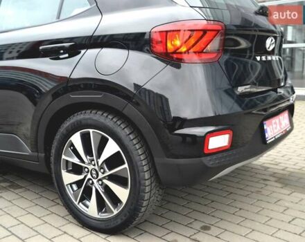 Чорний Хендай Venue, об'ємом двигуна 1.59 л та пробігом 10 тис. км за 18700 $, фото 23 на Automoto.ua