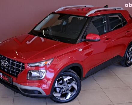 Красный Хендай Venue, объемом двигателя 1.6 л и пробегом 83 тыс. км за 15900 $, фото 1 на Automoto.ua