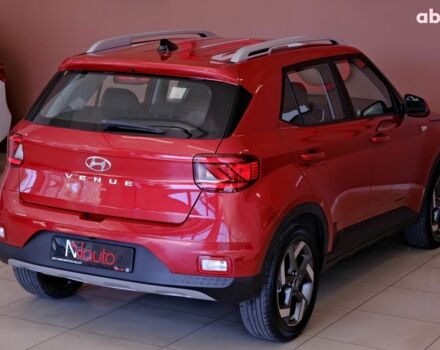 Красный Хендай Venue, объемом двигателя 1.6 л и пробегом 83 тыс. км за 15900 $, фото 4 на Automoto.ua