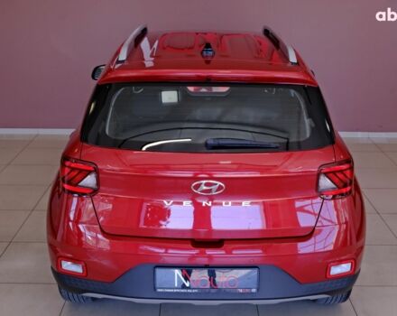 Красный Хендай Venue, объемом двигателя 1.6 л и пробегом 83 тыс. км за 15900 $, фото 5 на Automoto.ua
