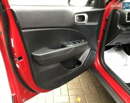 Червоний Хендай Venue, об'ємом двигуна 1.59 л та пробігом 24 тис. км за 16300 $, фото 6 на Automoto.ua