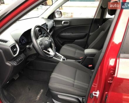 Червоний Хендай Venue, об'ємом двигуна 1.59 л та пробігом 24 тис. км за 16300 $, фото 7 на Automoto.ua