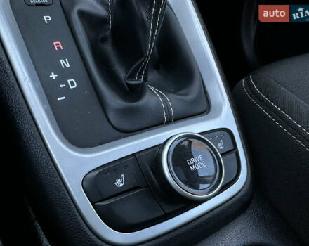 Хендай Venue, об'ємом двигуна 1.59 л та пробігом 145 тис. км за 14300 $, фото 16 на Automoto.ua