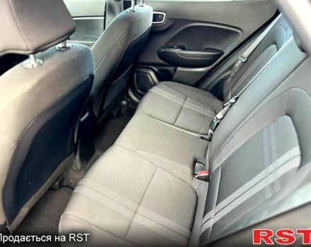 Хендай Venue, об'ємом двигуна 1.6 л та пробігом 147 тис. км за 14400 $, фото 4 на Automoto.ua