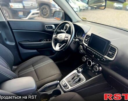 Хендай Venue, об'ємом двигуна 1.6 л та пробігом 147 тис. км за 14400 $, фото 5 на Automoto.ua