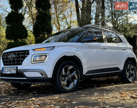 Хендай Venue, об'ємом двигуна 1.6 л та пробігом 35 тис. км за 17000 $, фото 4 на Automoto.ua