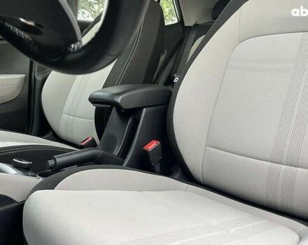 Хендай Venue, объемом двигателя 1.6 л и пробегом 47 тыс. км за 15900 $, фото 8 на Automoto.ua
