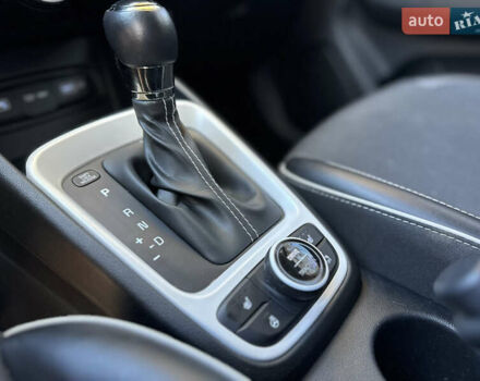 Хендай Venue, об'ємом двигуна 1.6 л та пробігом 35 тис. км за 17000 $, фото 38 на Automoto.ua