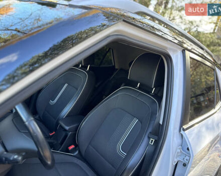 Хендай Venue, об'ємом двигуна 1.6 л та пробігом 35 тис. км за 17000 $, фото 34 на Automoto.ua