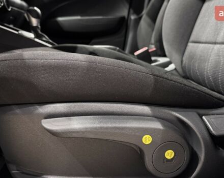 Хендай Venue, об'ємом двигуна 1.59 л та пробігом 0 тис. км за 21576 $, фото 13 на Automoto.ua