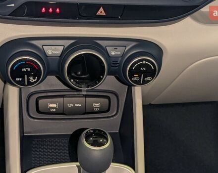 Хендай Venue, об'ємом двигуна 1.59 л та пробігом 0 тис. км за 23798 $, фото 17 на Automoto.ua