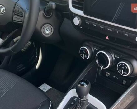 Хендай Venue 2025 в Киеве на Automoto.ua Хендай Venue, объемом двигателя 1.59 л и пробегом 0 тыс. км за 24551 $, фото 75 на Automoto.ua